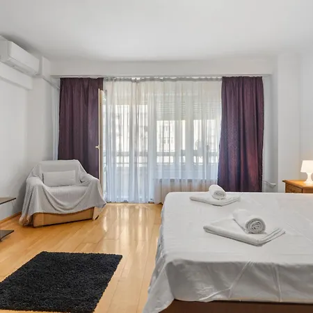 Classic Center Apartment Bukarest